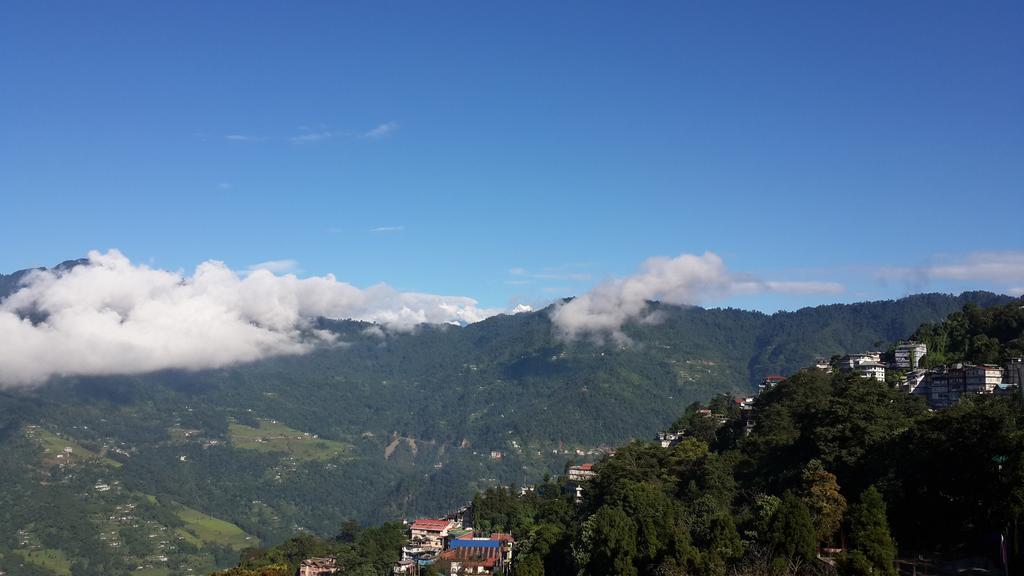 Himalayan Height Hotel Гангток Екстериор снимка