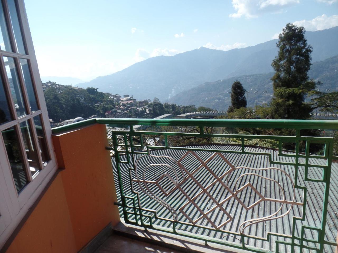 Himalayan Height Hotel Гангток Екстериор снимка