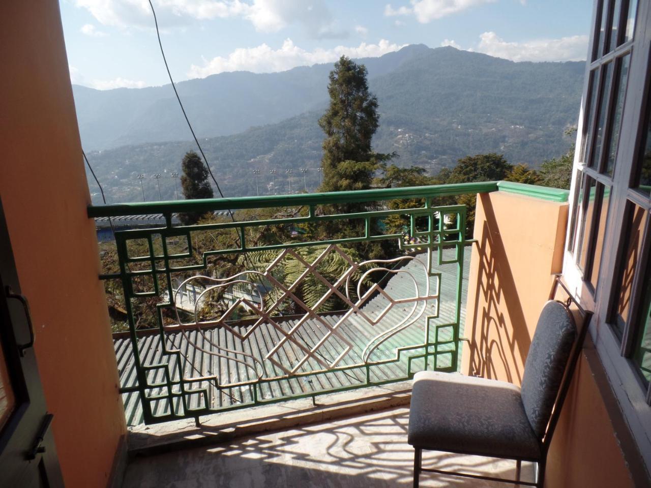 Himalayan Height Hotel Гангток Екстериор снимка
