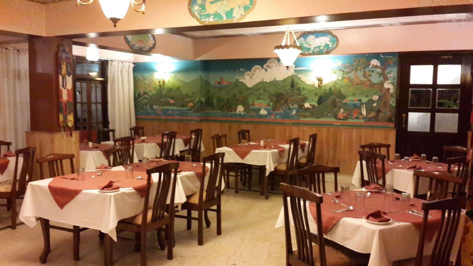 Himalayan Height Hotel Гангток Екстериор снимка