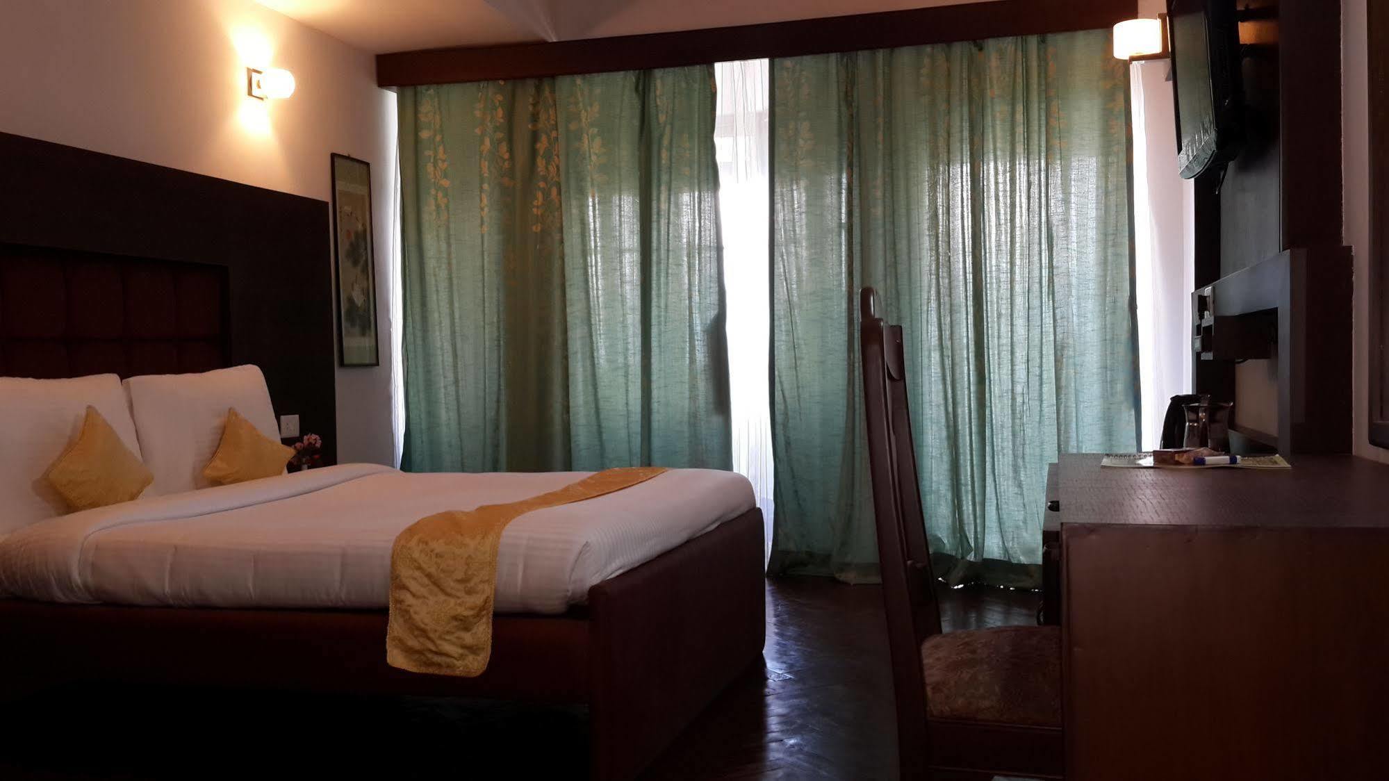 Himalayan Height Hotel Гангток Екстериор снимка