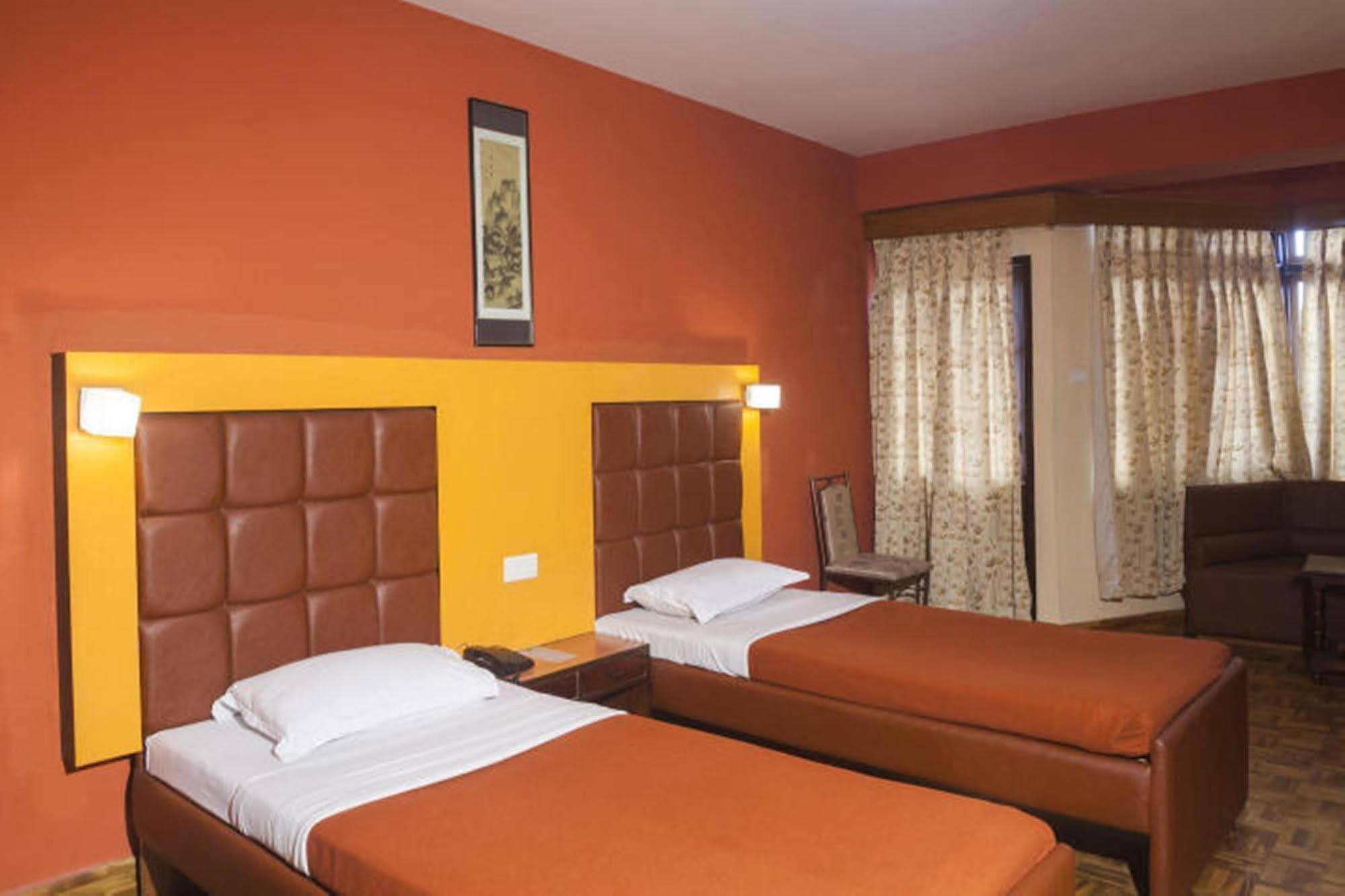 Himalayan Height Hotel Гангток Екстериор снимка