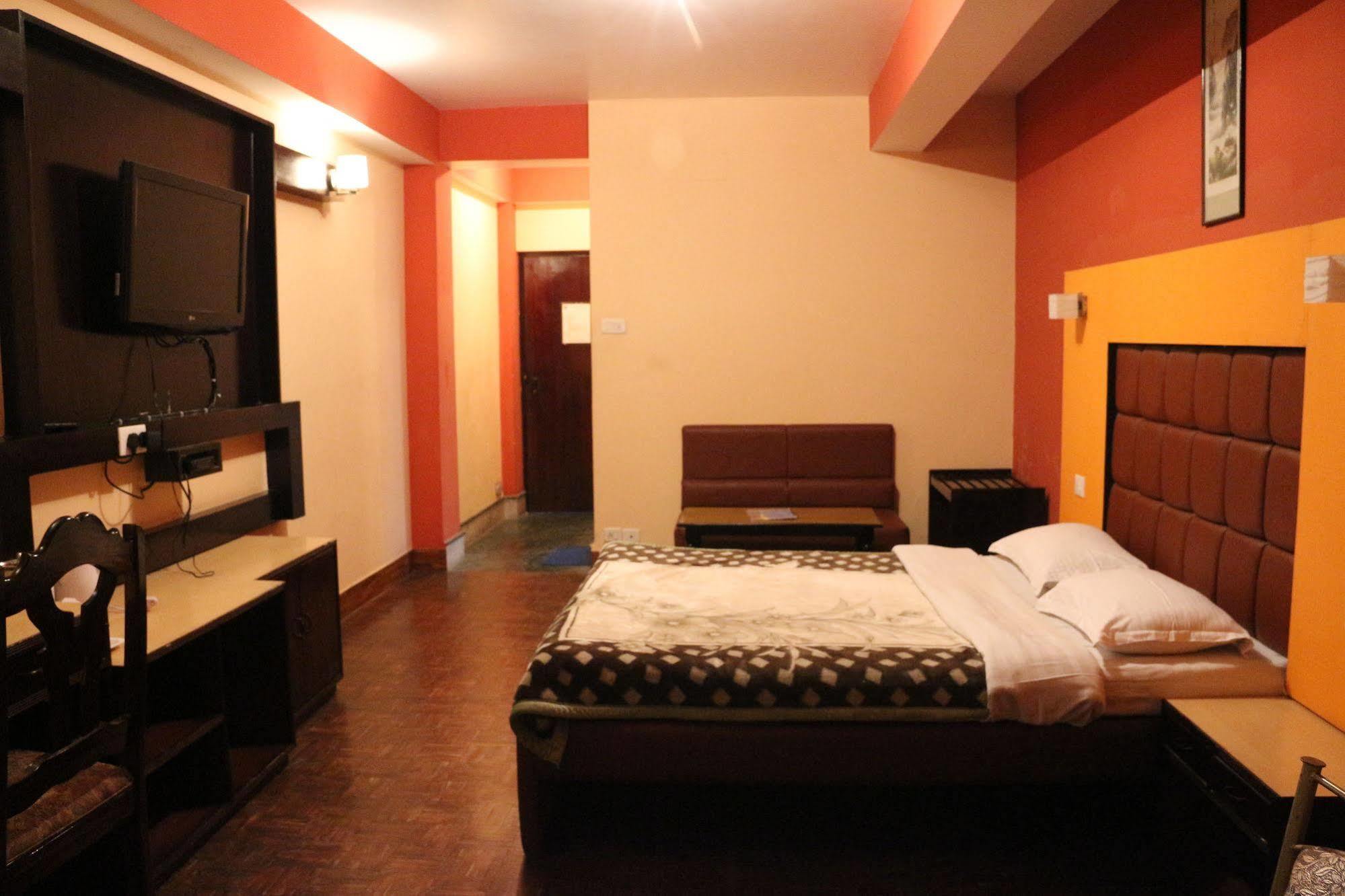 Himalayan Height Hotel Гангток Екстериор снимка