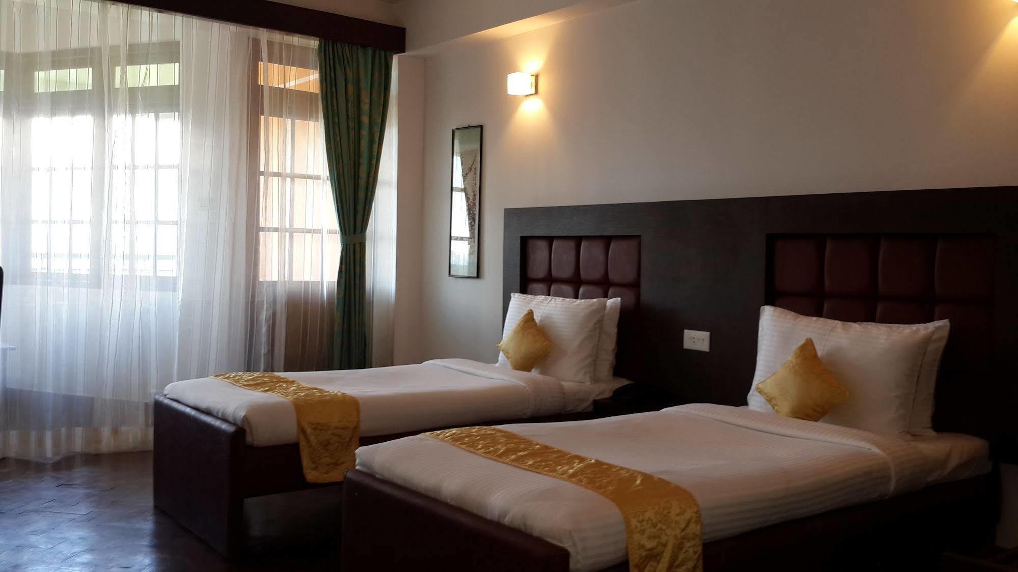 Himalayan Height Hotel Гангток Екстериор снимка