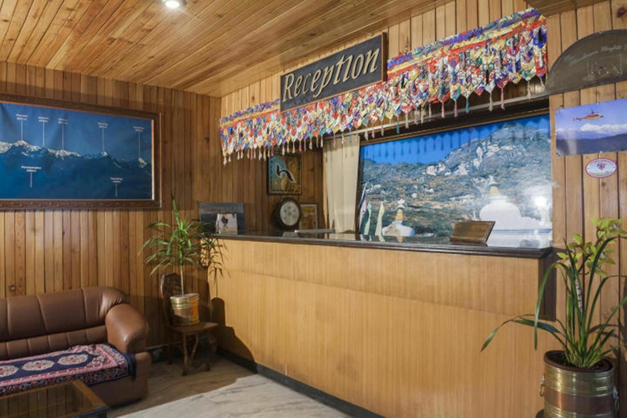 Himalayan Height Hotel Гангток Екстериор снимка
